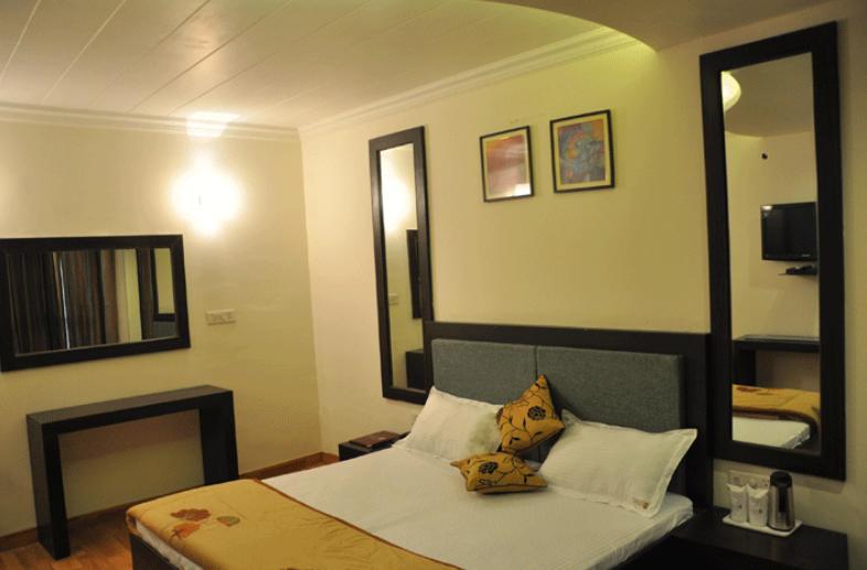 Mgm1 Hotel Dalhousie Ruang foto